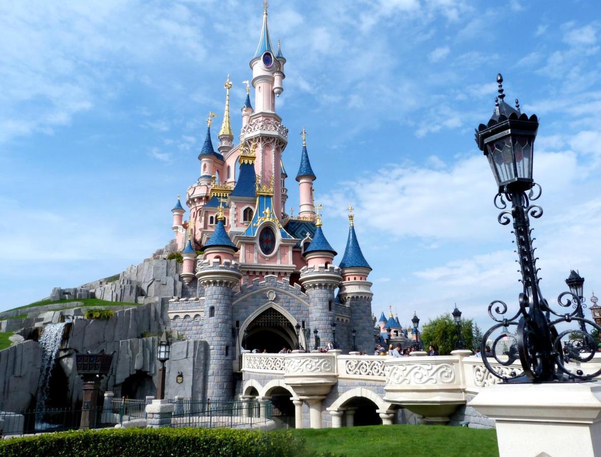 Disneyland Paris 1 Mile Serris Buitenkant foto